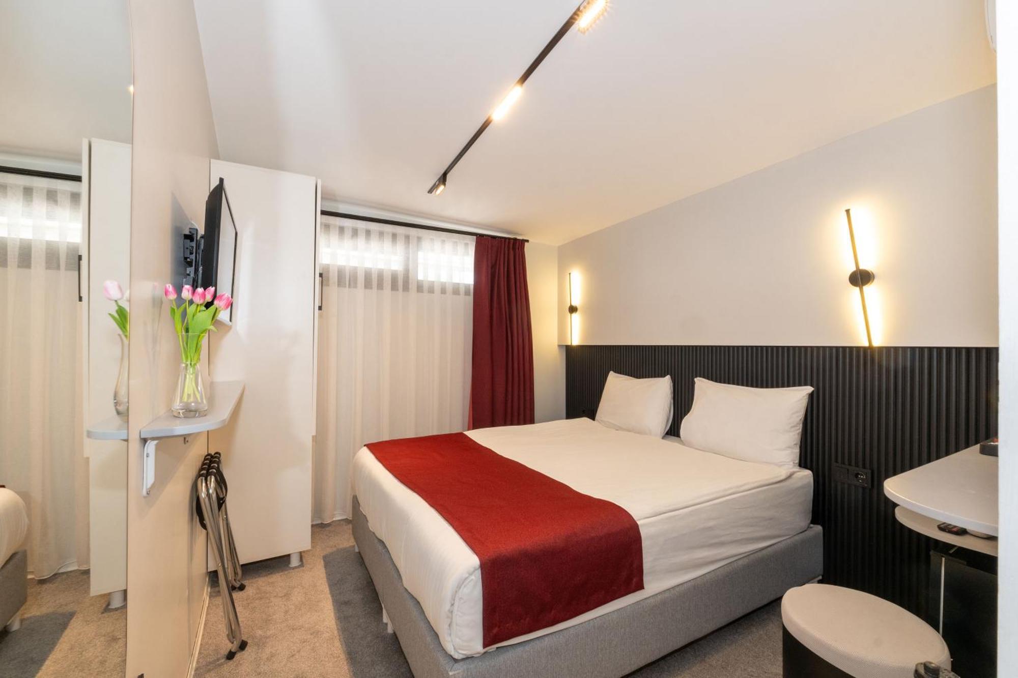 Istanbul Holiday Hotel Exterior foto