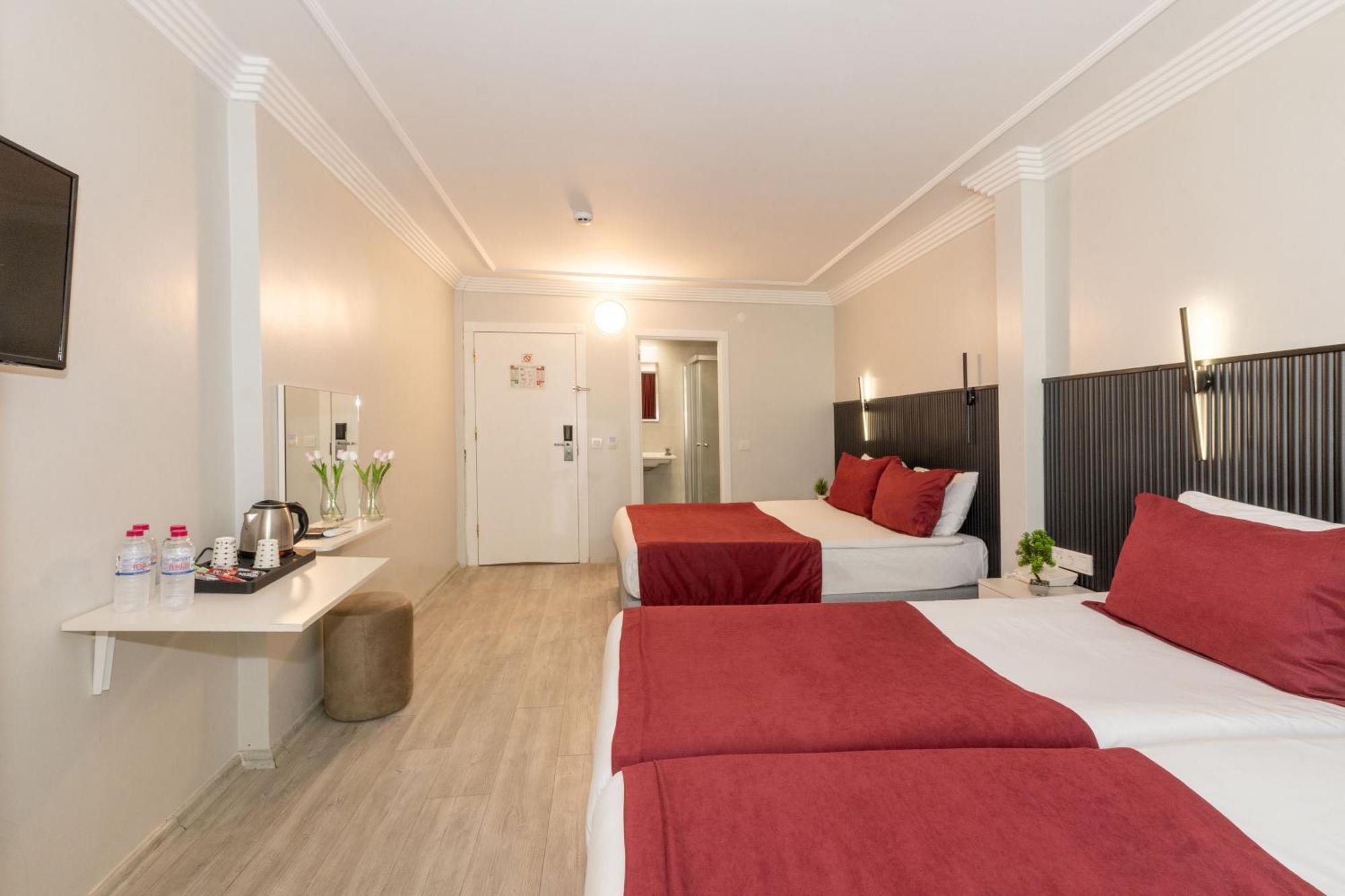 Istanbul Holiday Hotel Exterior foto