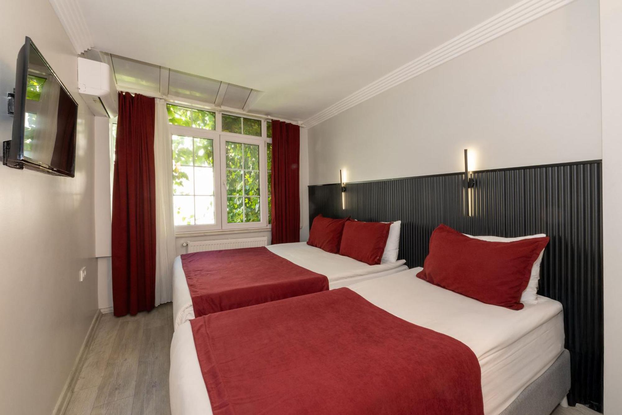 Istanbul Holiday Hotel Exterior foto