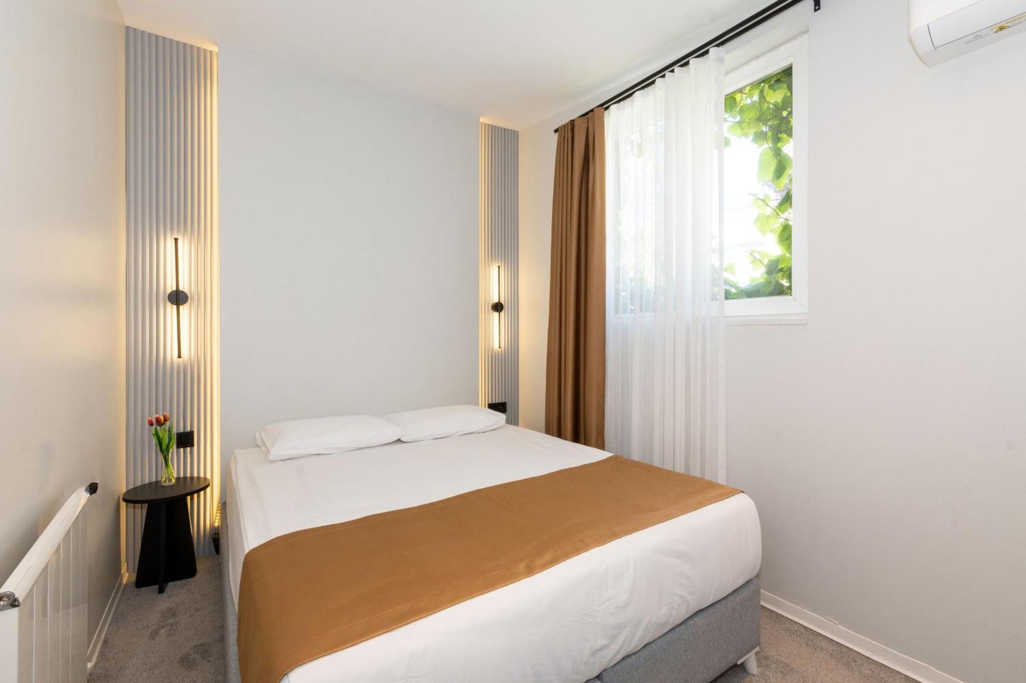 Istanbul Holiday Hotel Exterior foto